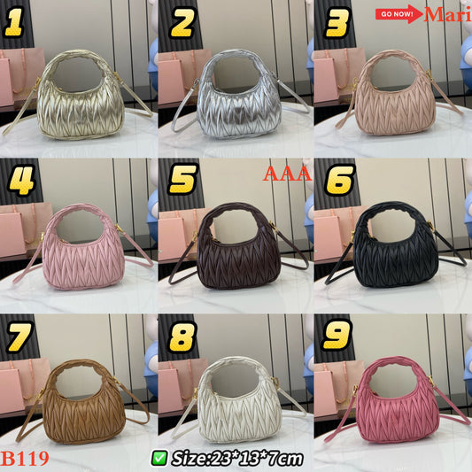 B119    Wander series bags