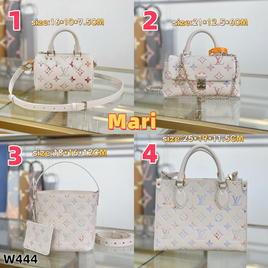 W444   handbag