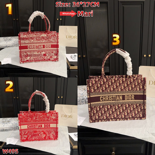 W495   handbag