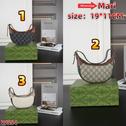 W554  crescent-shaped bag