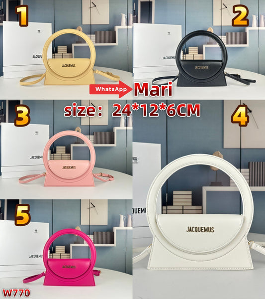W770  handbag