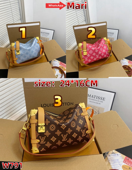W791   handbag